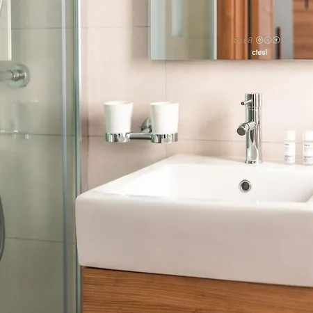 Cayden - 5 Minutes To St Julian's By Haven And Keys Malta Apartment *