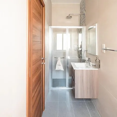 Cayden - 5 Minutes To St Julian's By Haven And Keys Malta * Tal-Franciz