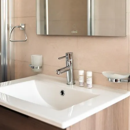 Apartment Cayden - 5 Minutes To St Julian's By Haven And Keys Malta *